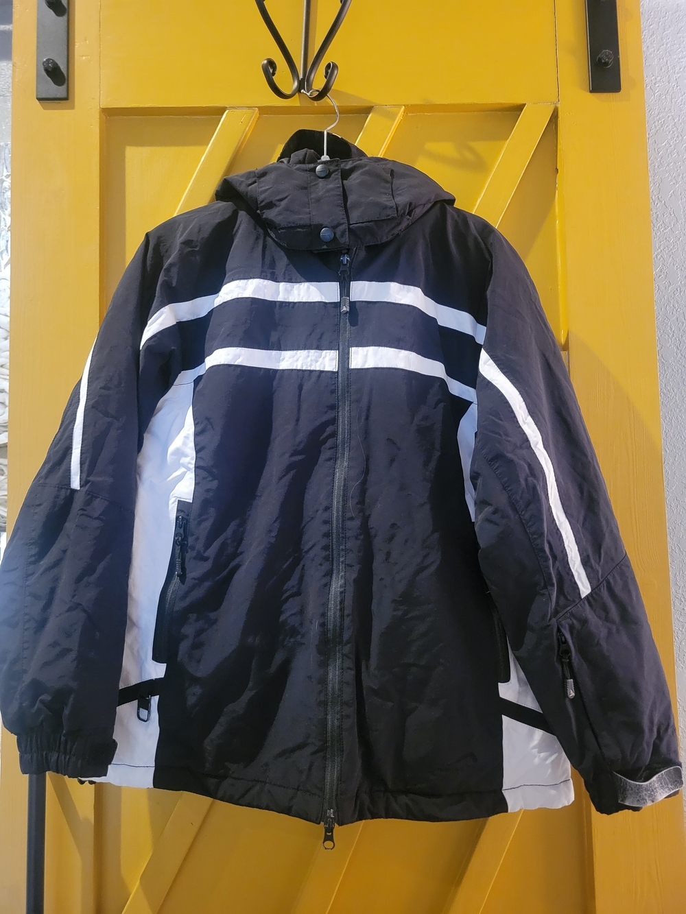 Polar Edge Gold Series Women's Ski Hooded Jacket Black and White Insulated
